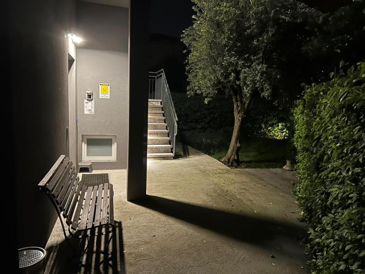 B&B Relax Rooms - Villa Murari Bra ヴェローナ エクステリア 写真